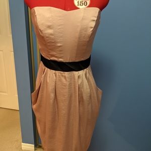 Tulip Dress with Sweetheart neckline, Structured bodice and pockets